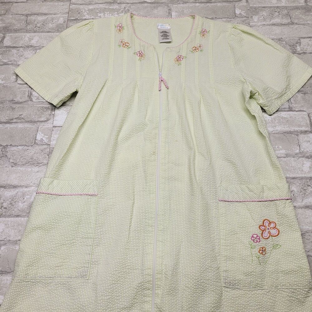Simply Basic Housecoat Short Sleeve Full Zip House Robe Seersucker M Pockets